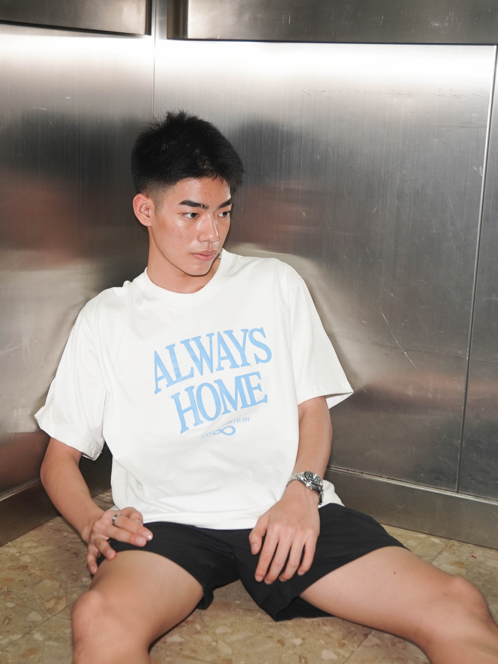 เสื้อ Boxy Always Home สีขาว